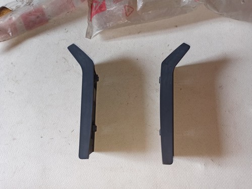 Moulures latérales et g - 2,